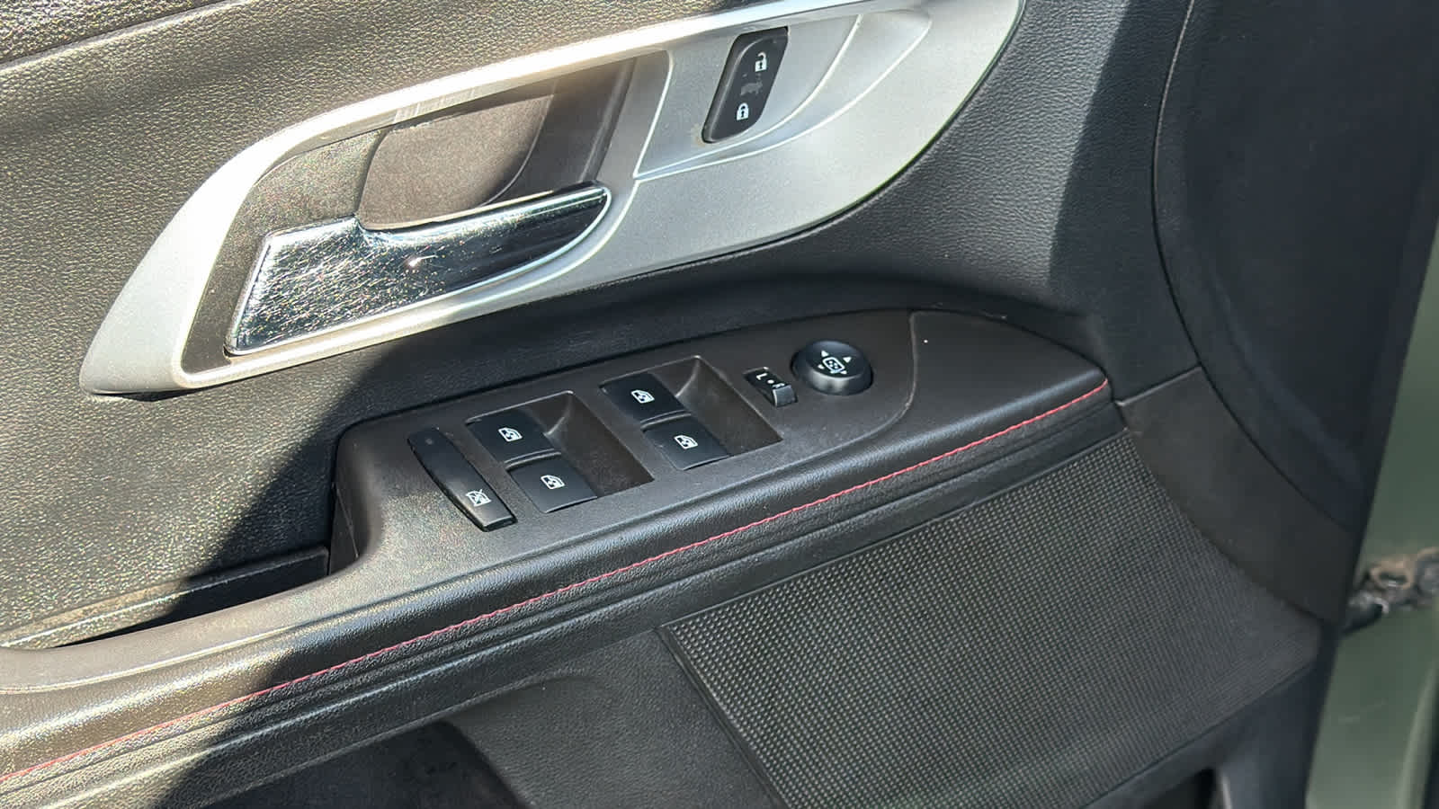 Thumbnail: 2015 Chevrolet Equinox - 22