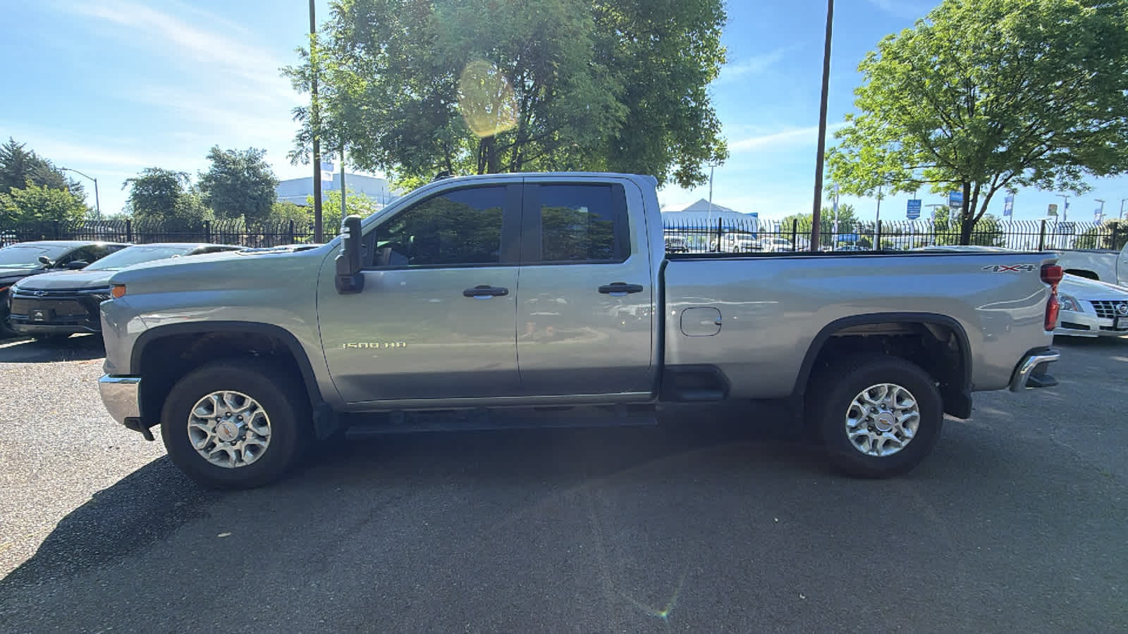 Thumbnail: 2026 Chevrolet Silverado 3500 - 8