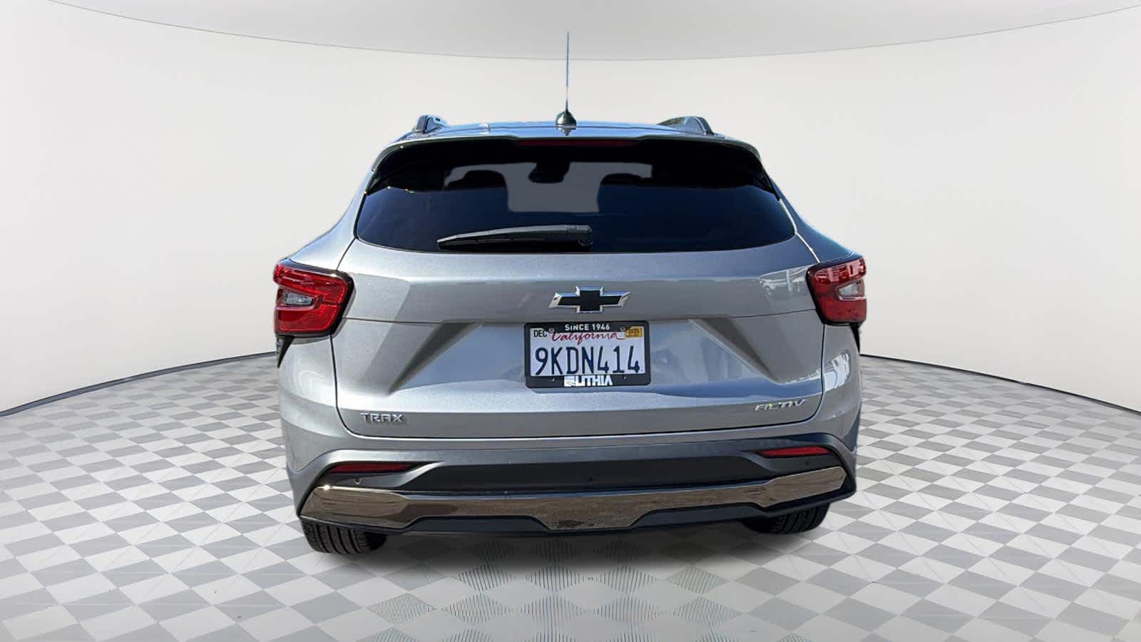 Thumbnail: 2024 Chevrolet Trax - 6