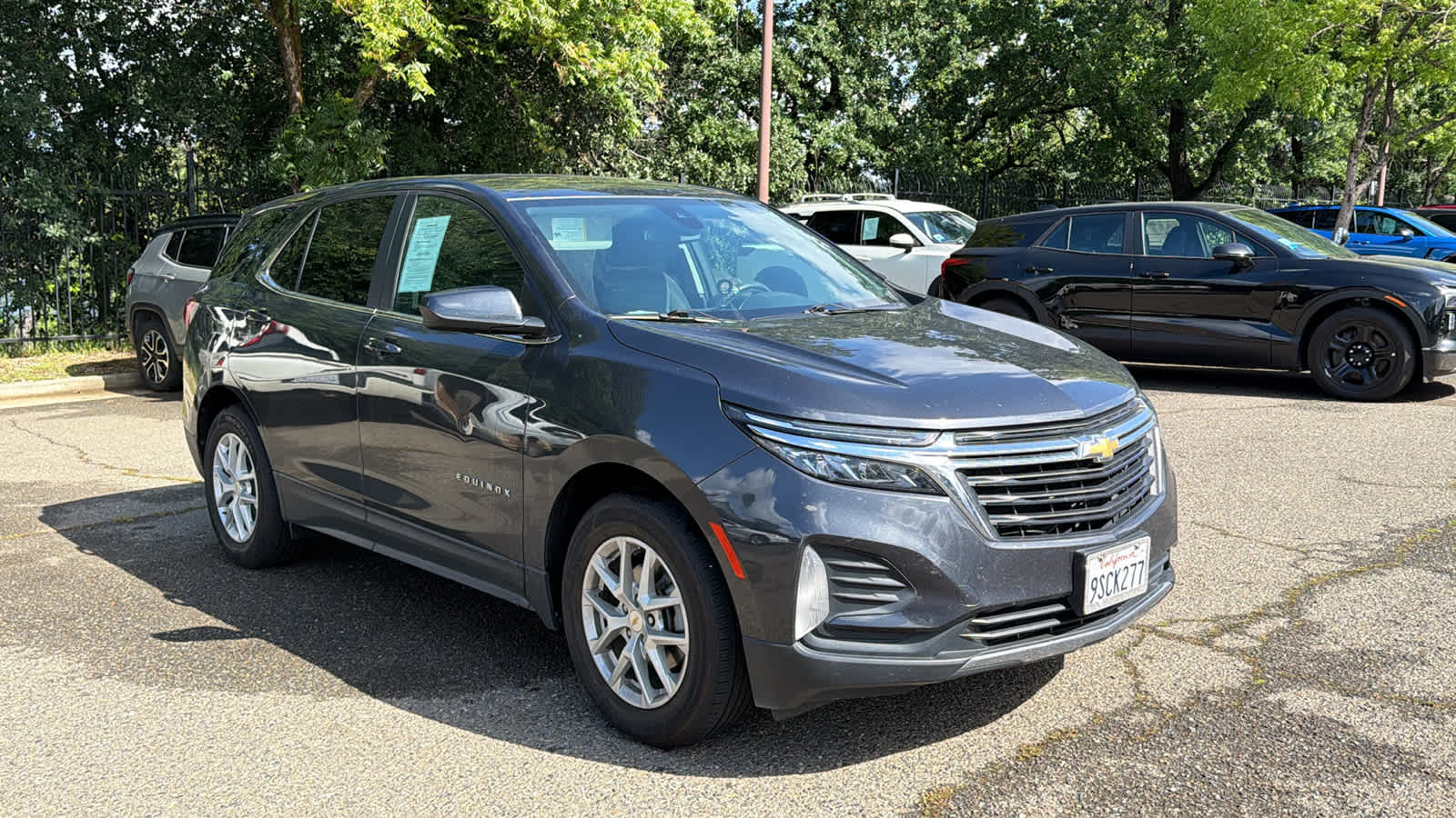 Thumbnail: 2022 Chevrolet Equinox - 3