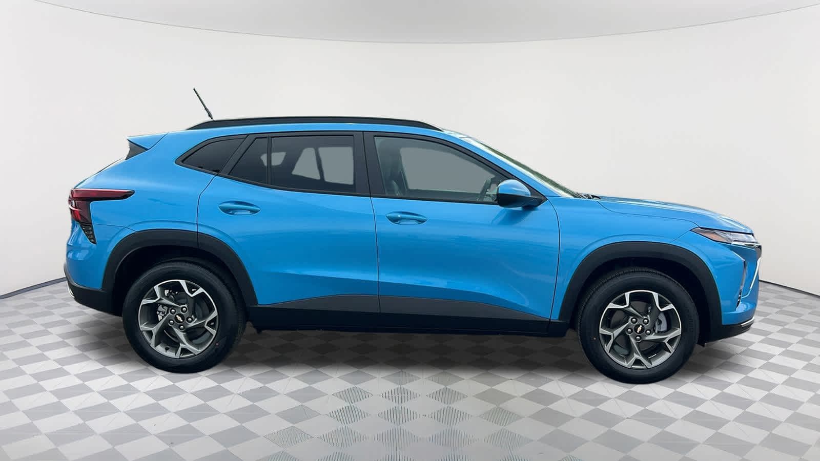 Thumbnail: 2025 Chevrolet Trax - 4
