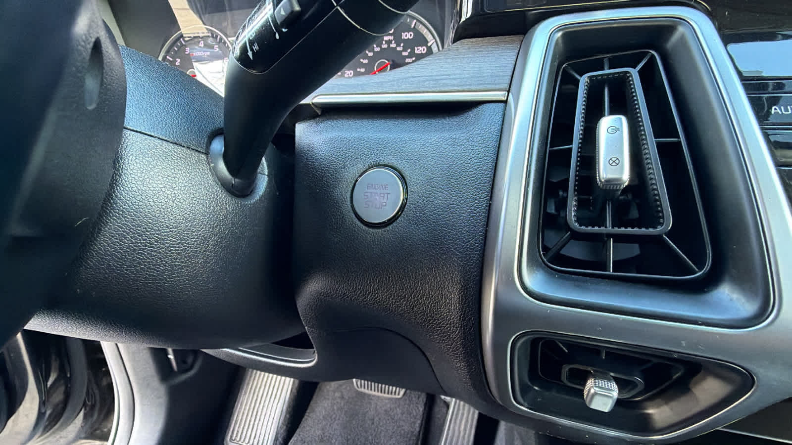 Thumbnail: 2022 Kia Sorento - 17