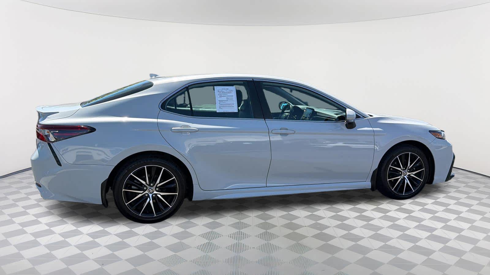 Thumbnail: 2023 Toyota Camry - 3