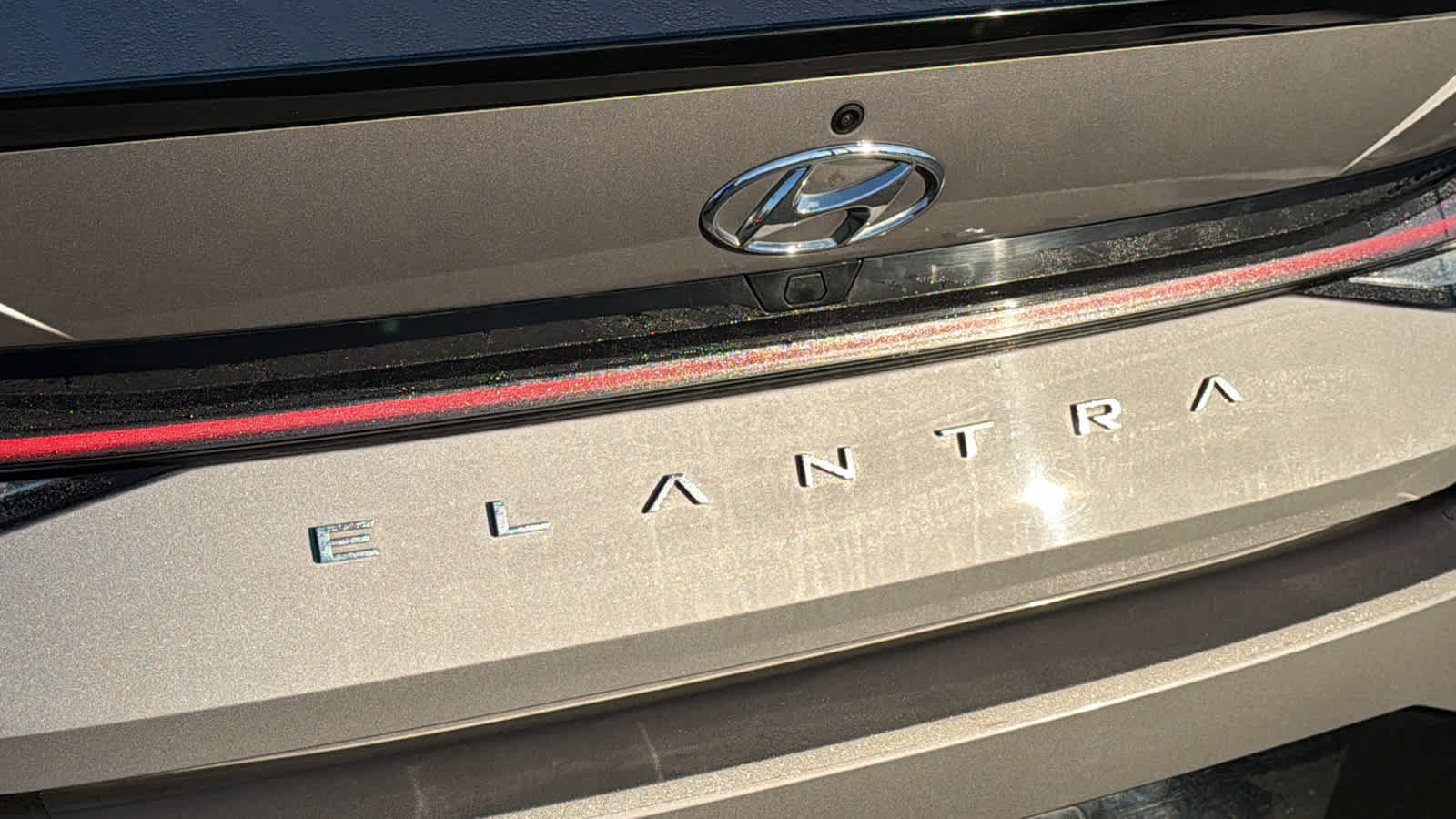 Thumbnail: 2022 Hyundai Elantra - 28