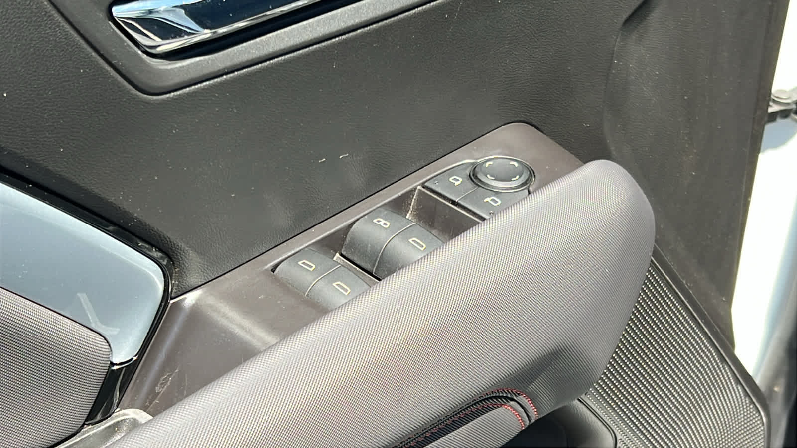 Thumbnail: 2025 Chevrolet Colorado - 22