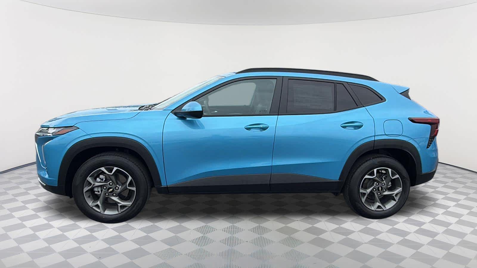 Thumbnail: 2026 Chevrolet Trax - 8