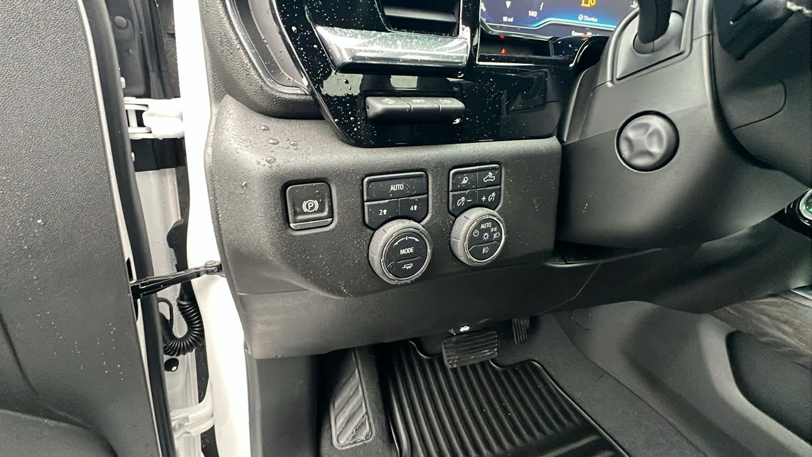 Thumbnail: 2025 Chevrolet Silverado 1500 - 27