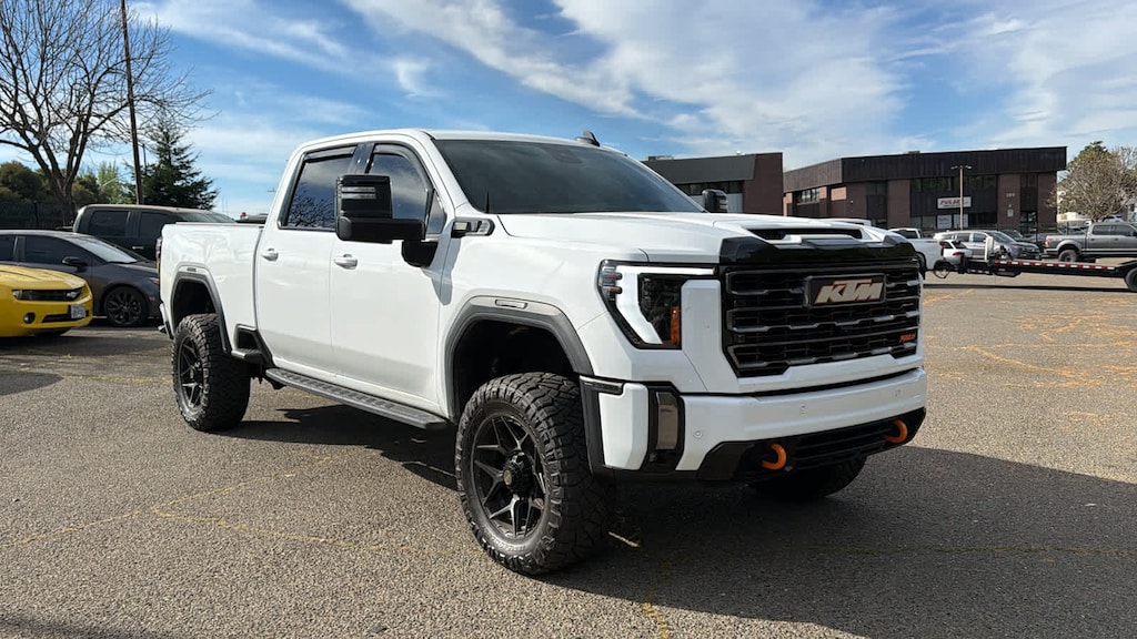 Used 2024 GMC Sierra 2500 HD AT4 Truck