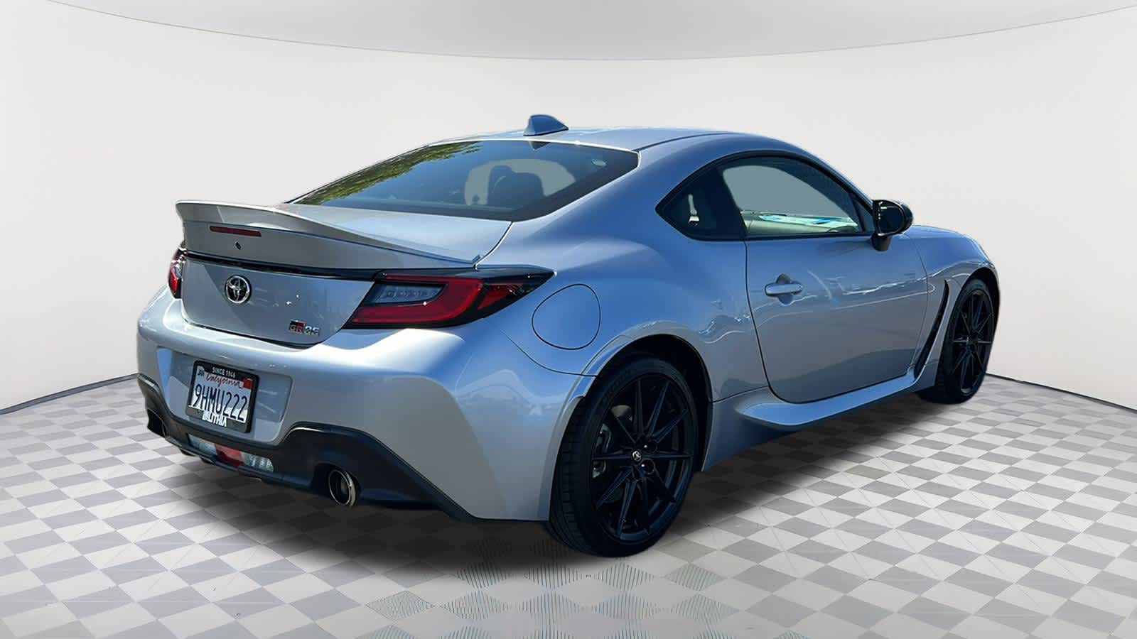Thumbnail: 2022 Toyota GR86 - 5