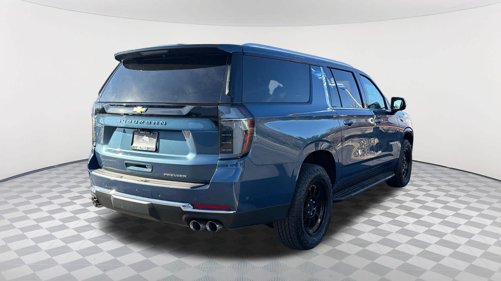 Thumbnail: 2025 Chevrolet Suburban - 5