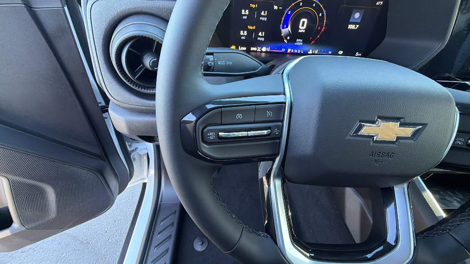 Thumbnail: 2026 Chevrolet Colorado - 19