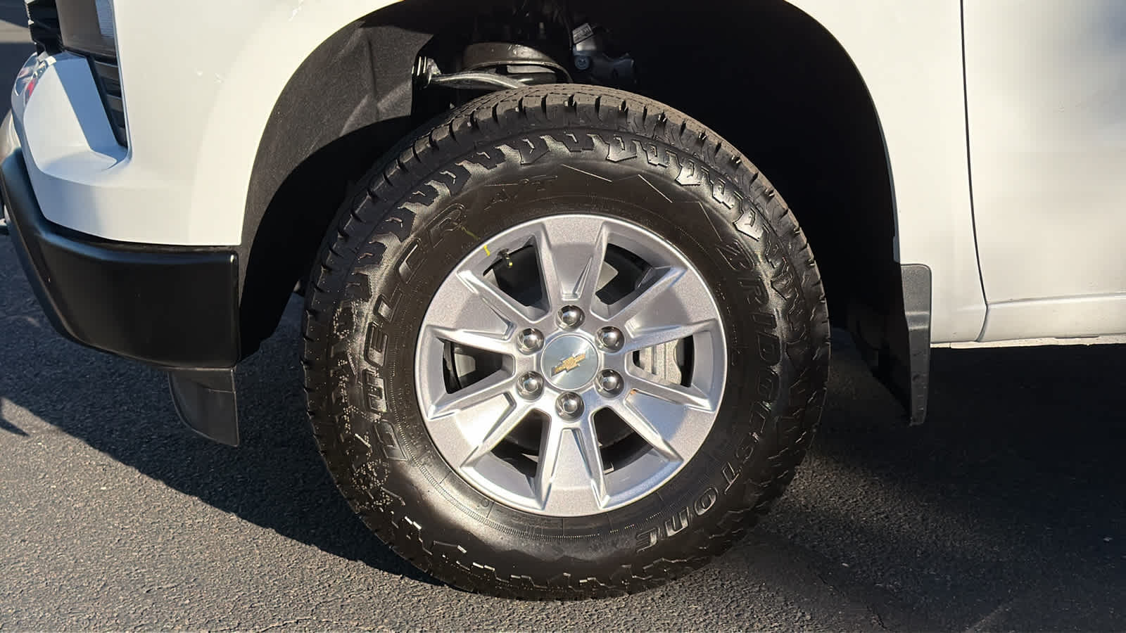 Thumbnail: 2026 Chevrolet Silverado 1500 - 9