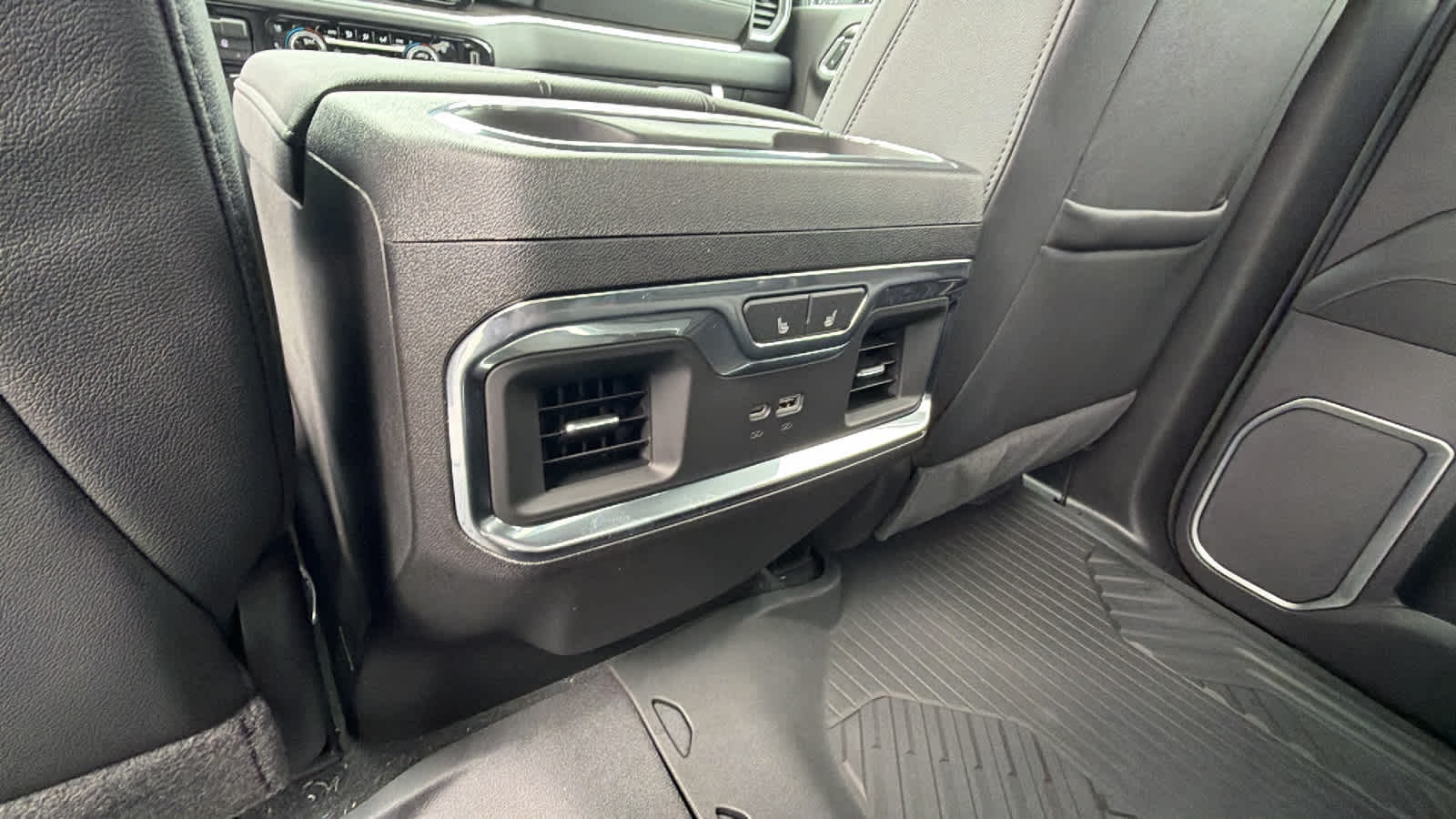 Thumbnail: 2026 Chevrolet Silverado 2500 - 25