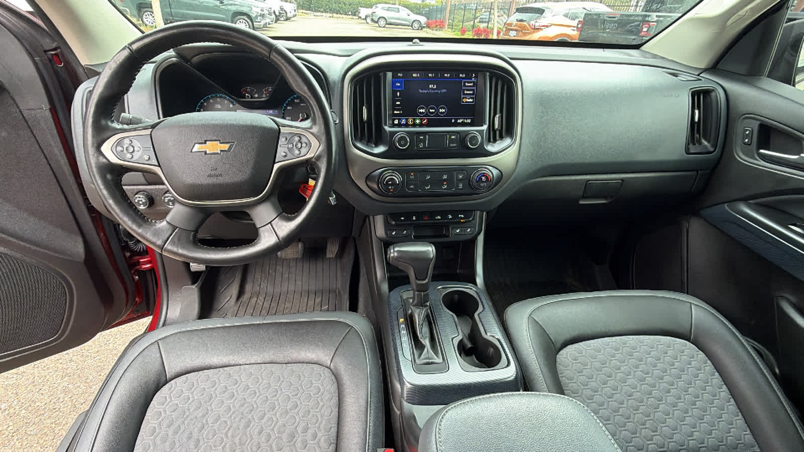 Thumbnail: 2019 Chevrolet Colorado - 18