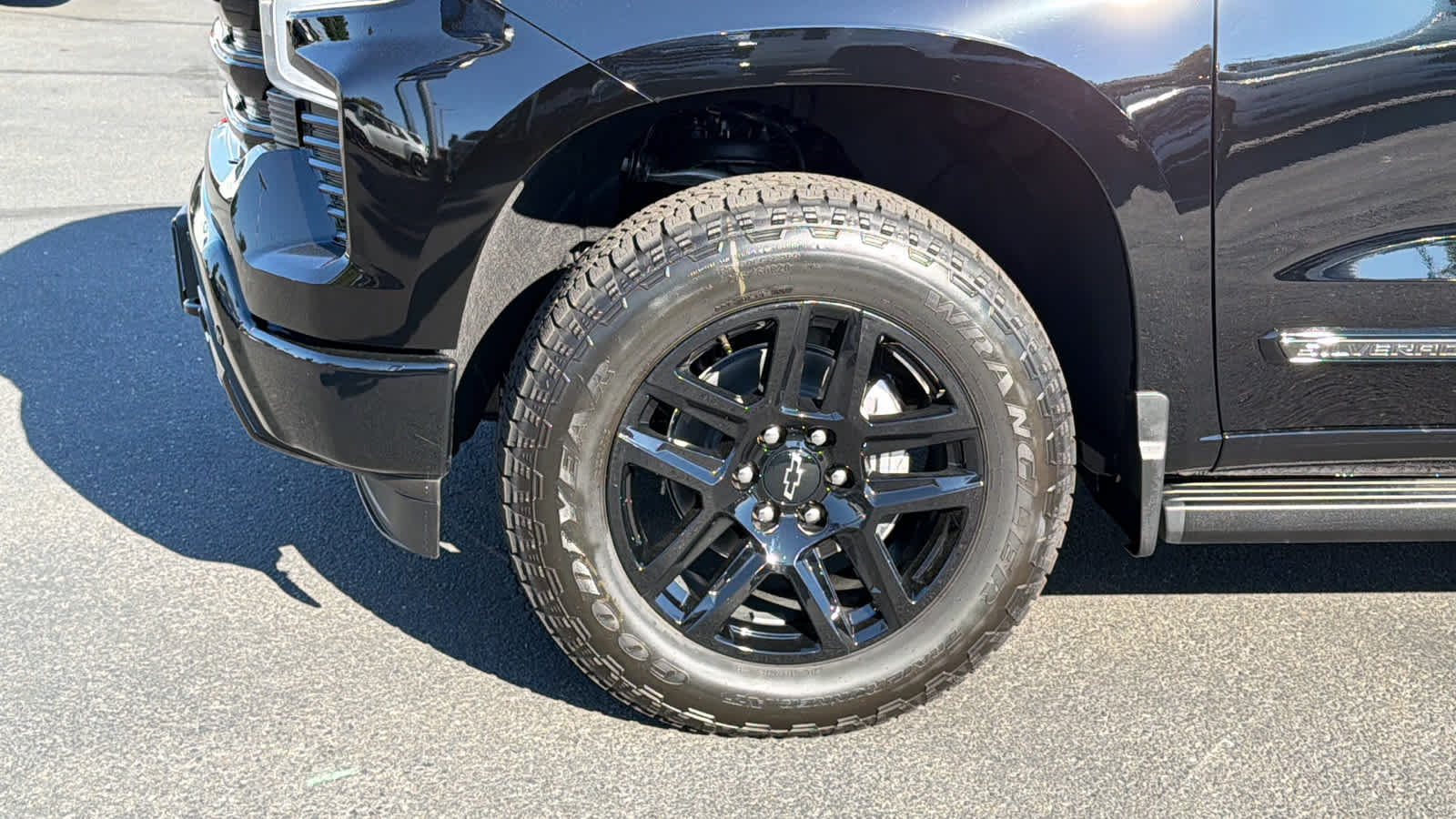 2026 Chevrolet Silverado 1500 High Country - Photo 9