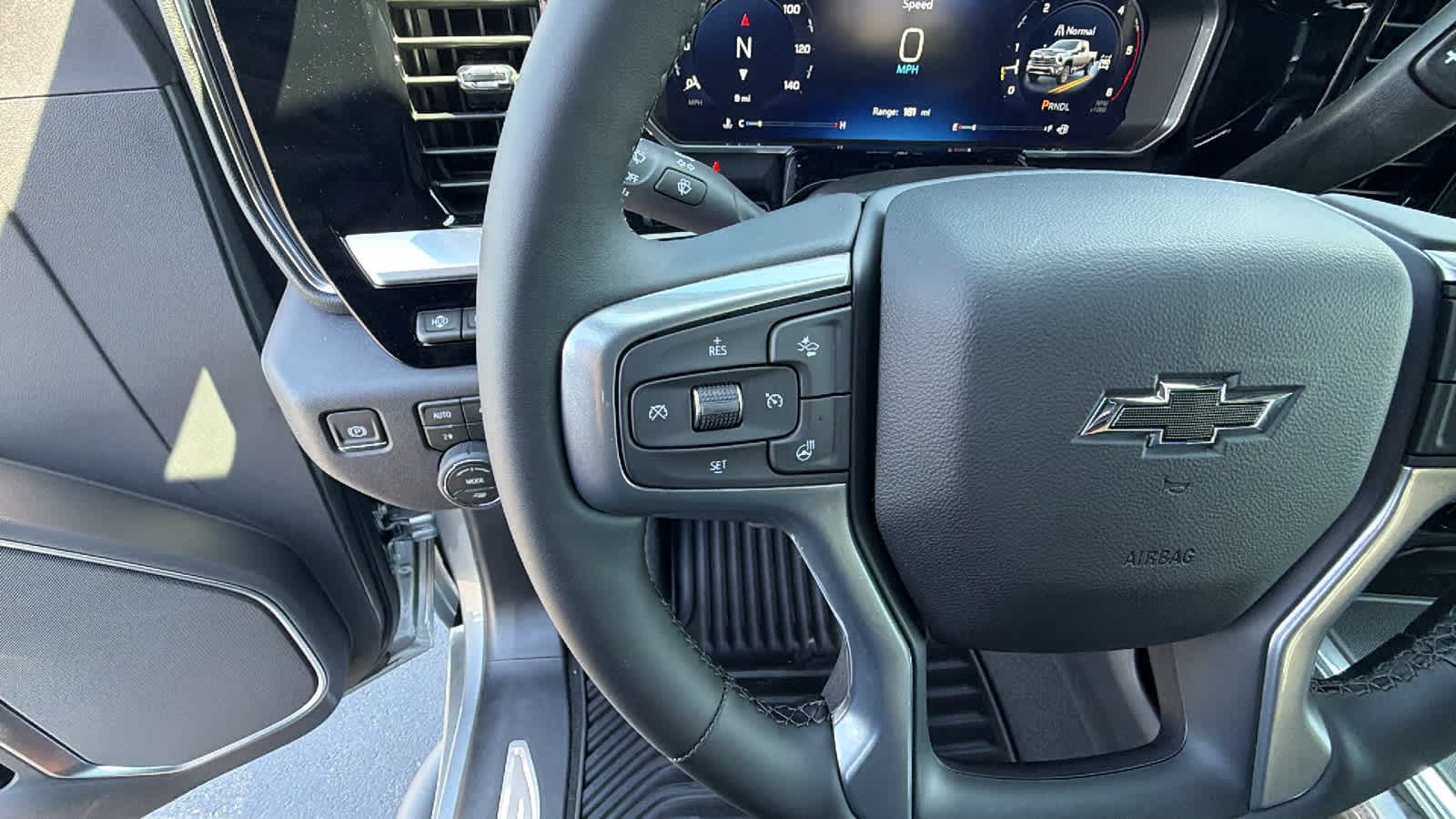 Thumbnail: 2026 Chevrolet Silverado 2500 - 19