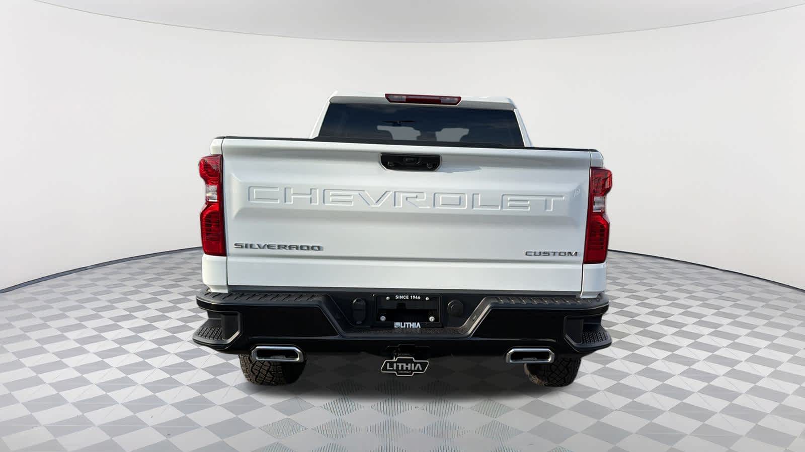 Thumbnail: 2026 Chevrolet Silverado 1500 - 6