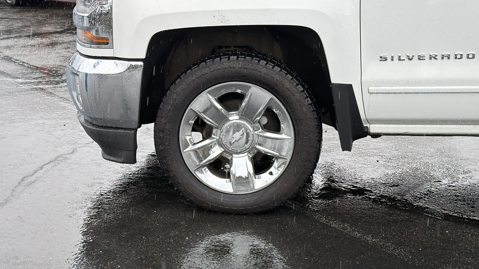 Thumbnail: 2018 Chevrolet Silverado 1500 - 9