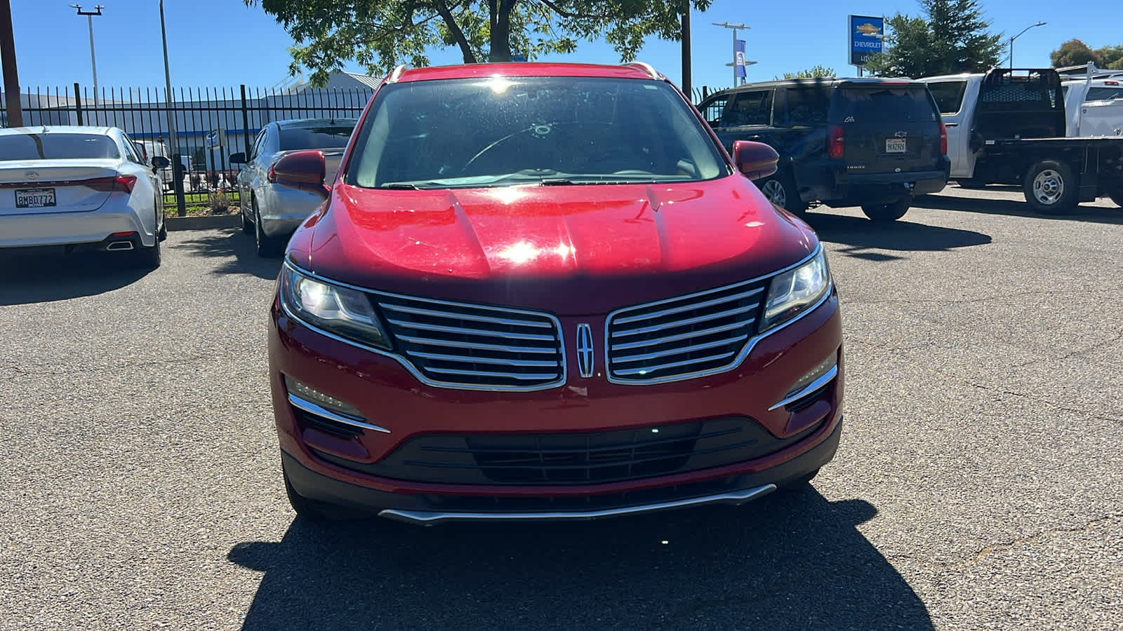 Thumbnail: 2015 Lincoln MKC - 2