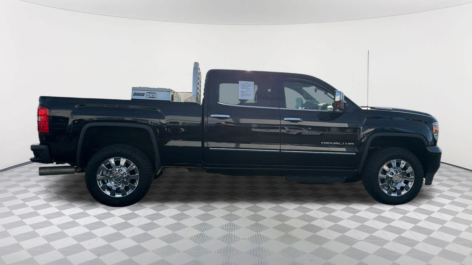 2017 Gmc Sierra 2500 HD Denali photo 4