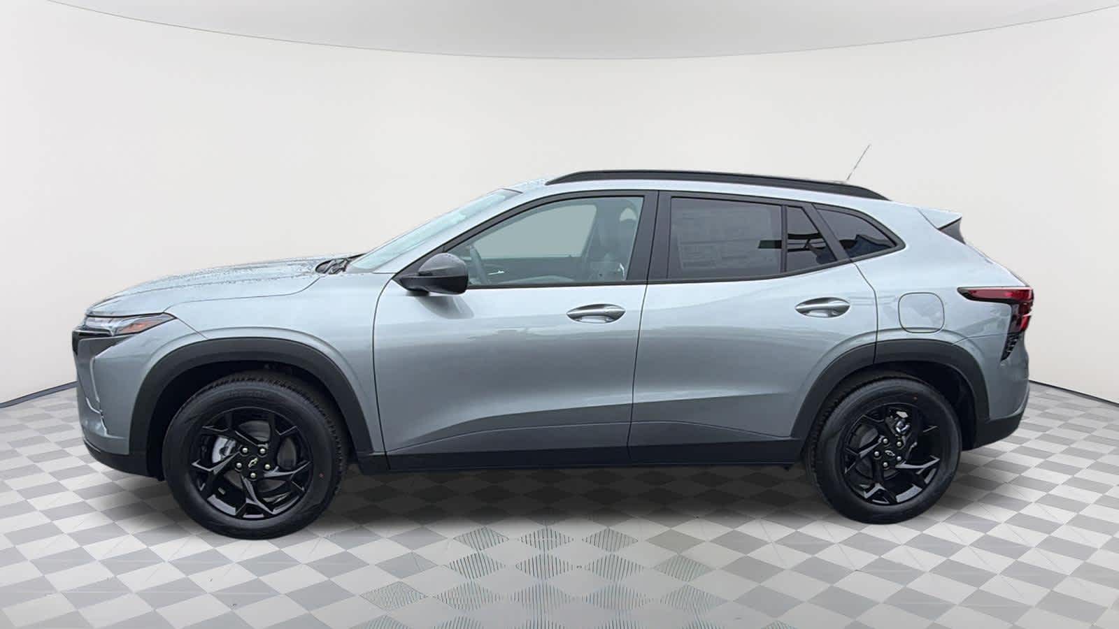 Thumbnail: 2026 Chevrolet Trax - 8