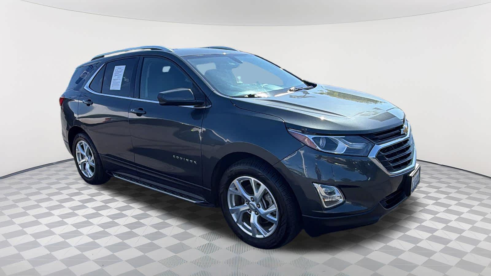 Thumbnail: 2018 Chevrolet Equinox - 3