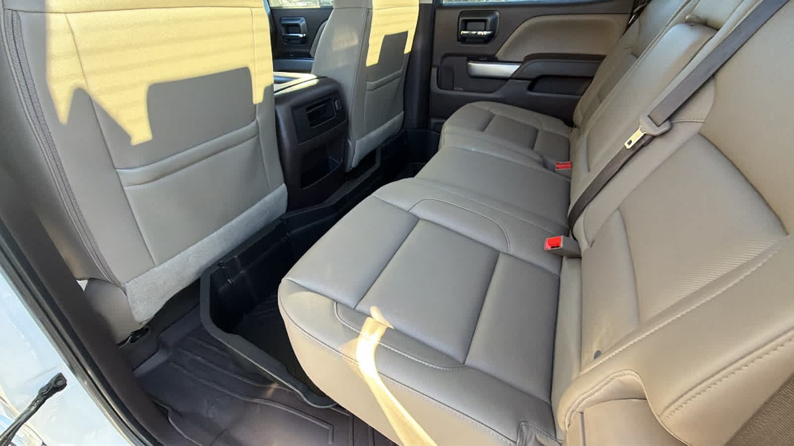 Thumbnail: 2018 Chevrolet Silverado 1500 - 17