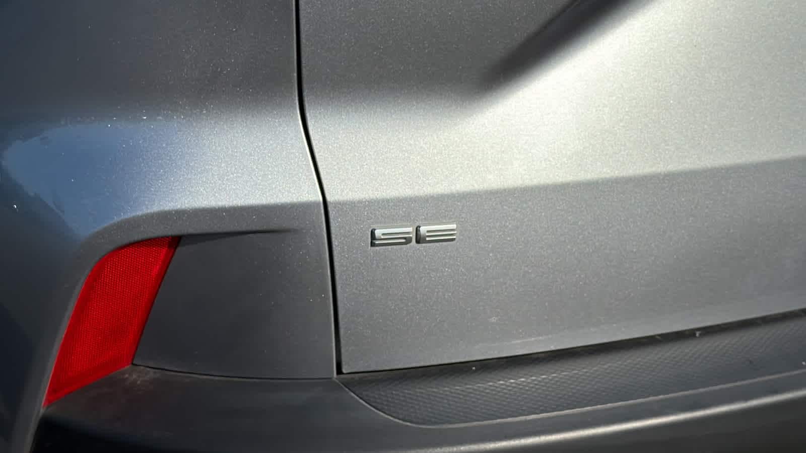 Thumbnail: 2022 Ford Escape - 28