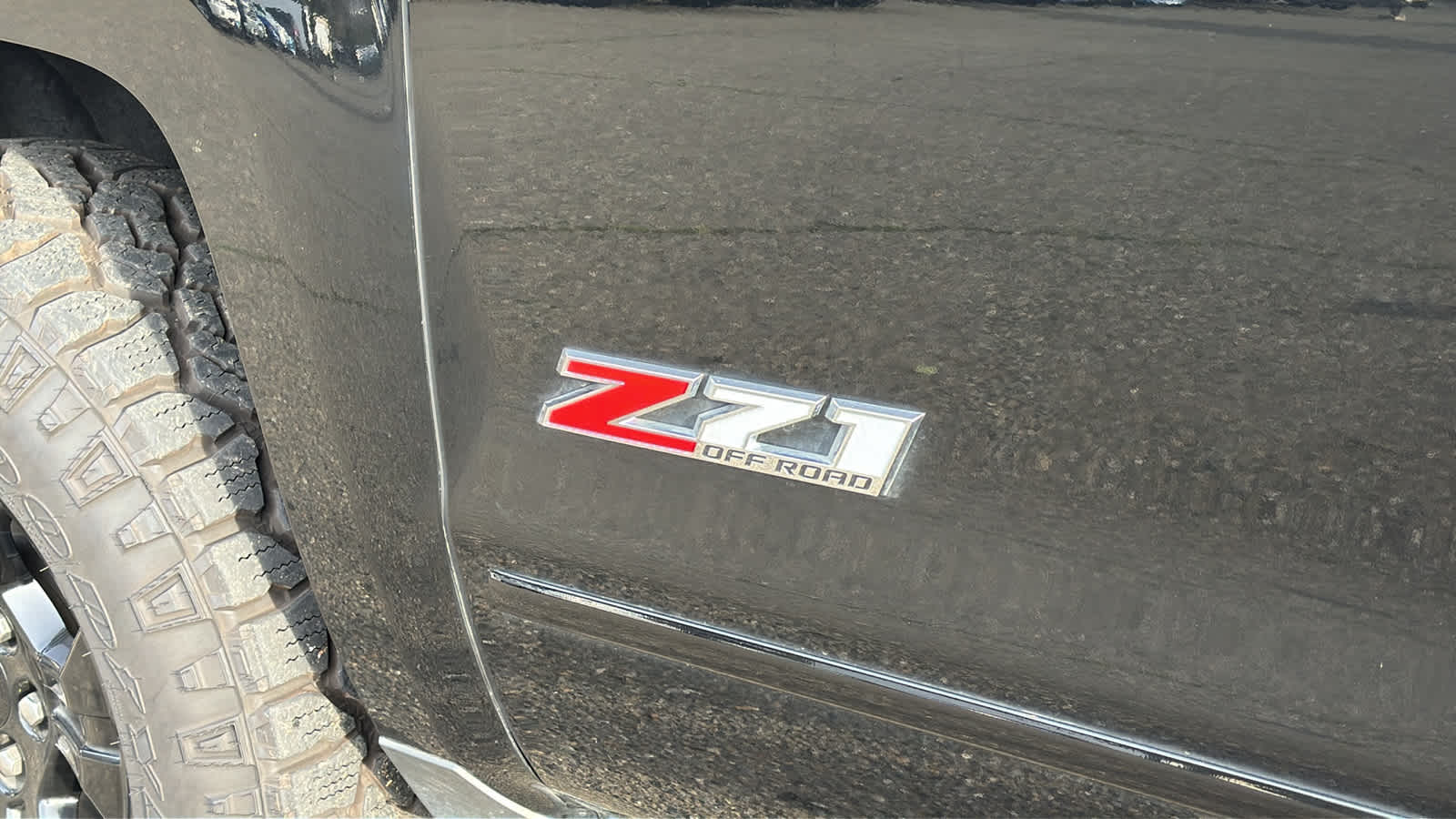 Thumbnail: 2018 Chevrolet Silverado 1500 - 19