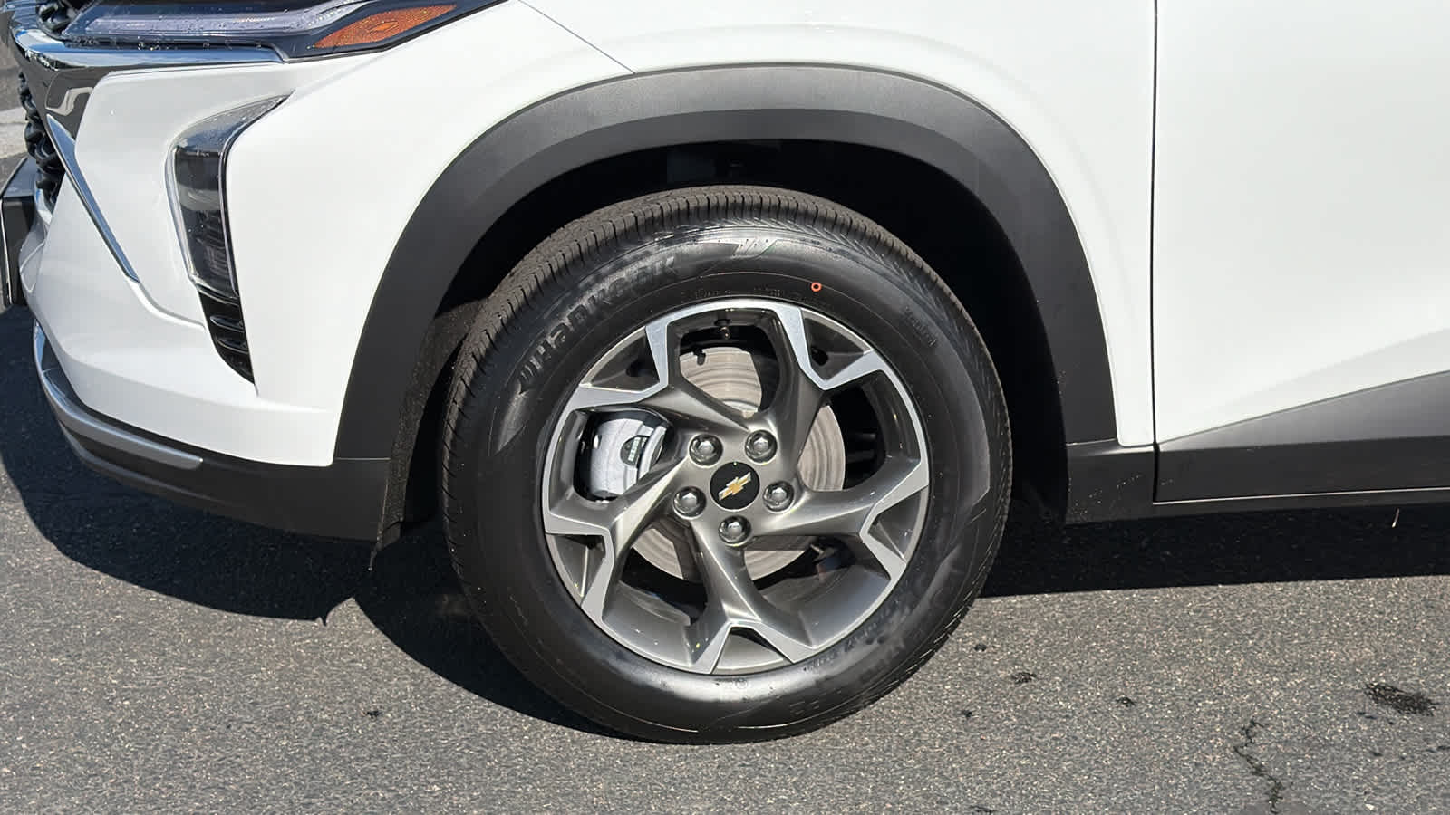 Thumbnail: 2026 Chevrolet Trax - 9