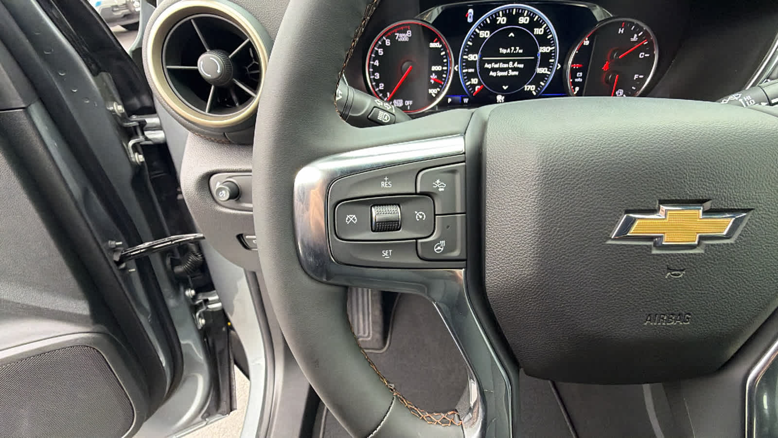 Thumbnail: 2025 Chevrolet Blazer - 19