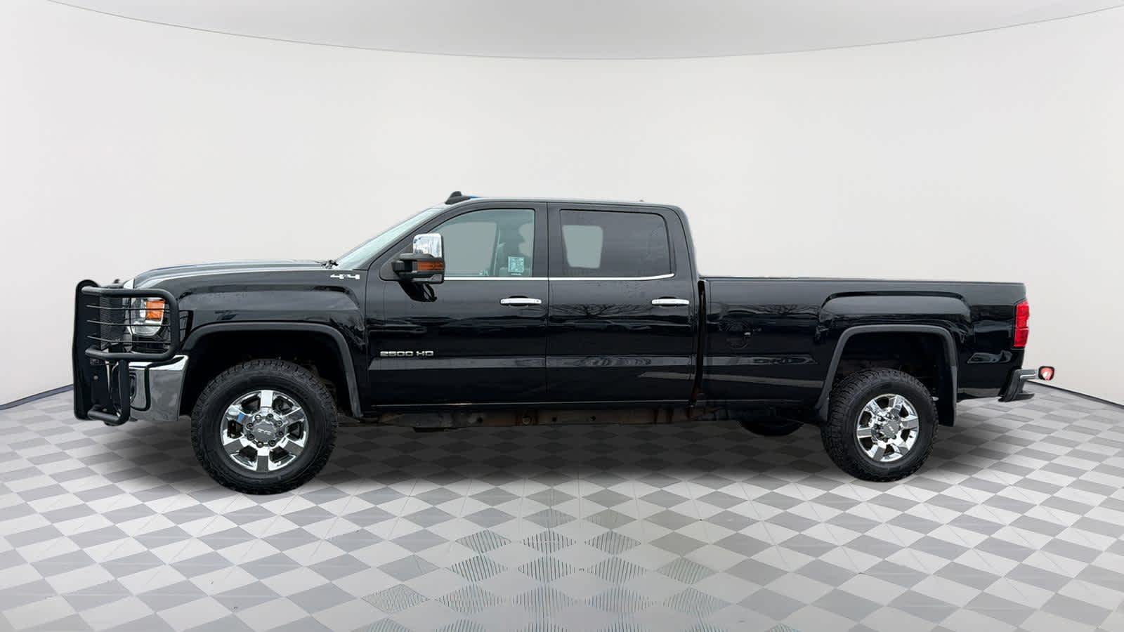 Thumbnail: 2018 GMC Sierra 2500 - 8