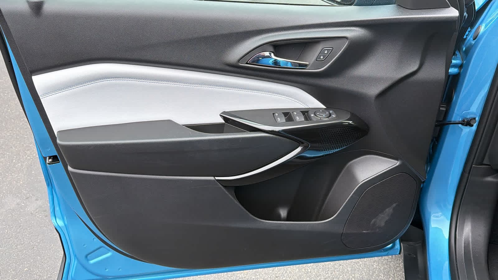 Thumbnail: 2026 Chevrolet Trax - 23