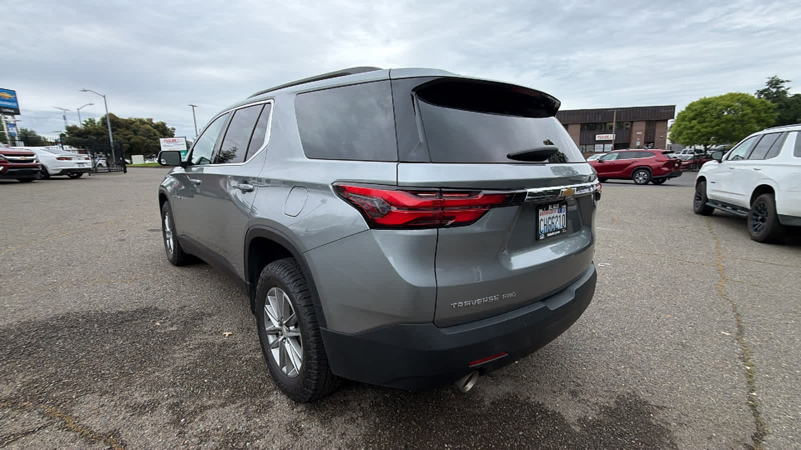 Thumbnail: 2023 Chevrolet Traverse - 7