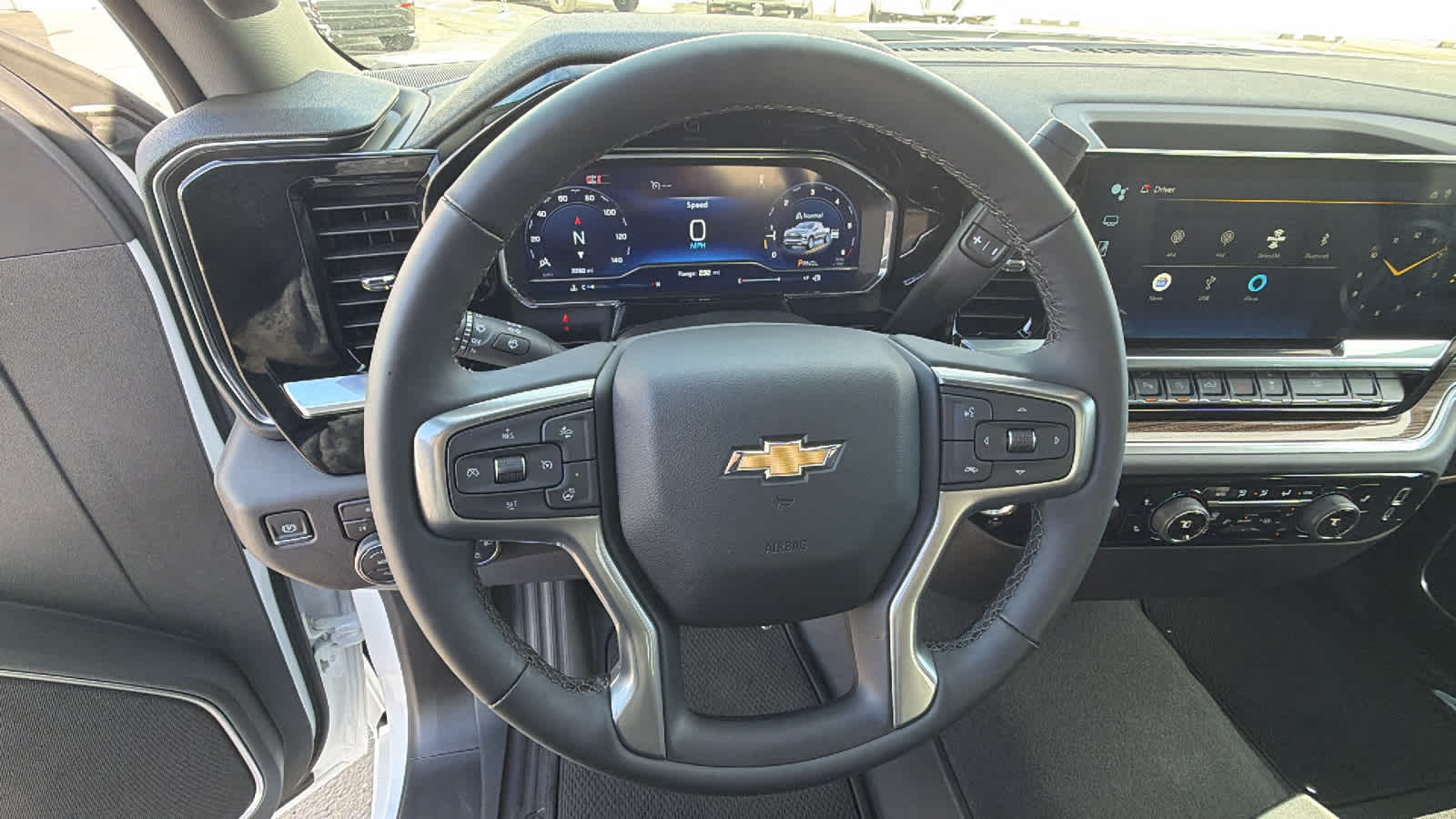 Thumbnail: 2025 Chevrolet Silverado 1500 - 18