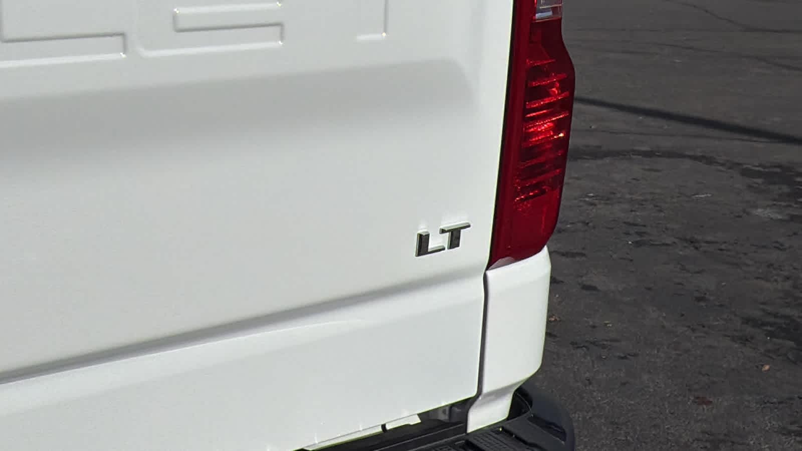 Thumbnail: 2025 Chevrolet Silverado 1500 - 28