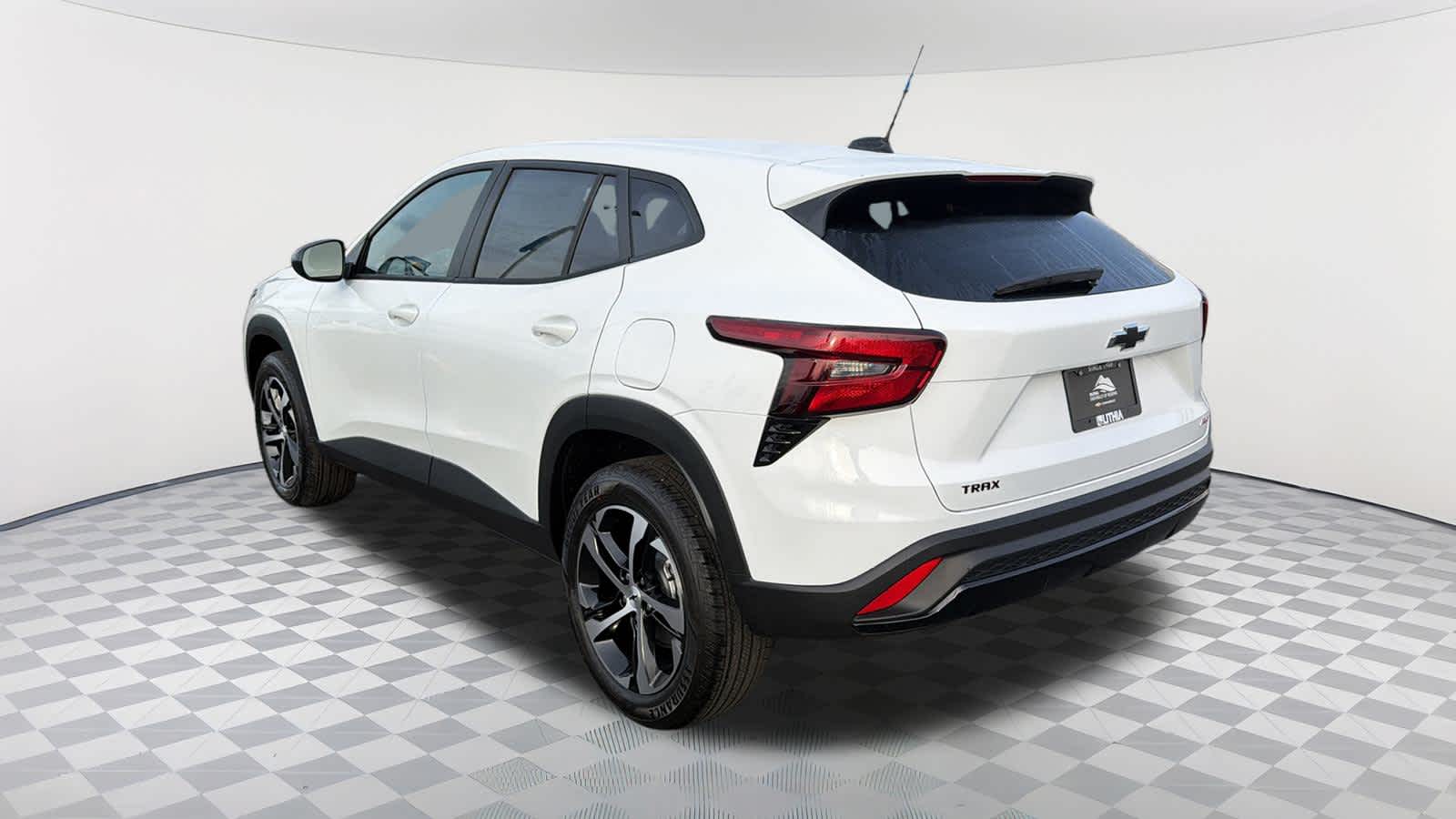 Thumbnail: 2026 Chevrolet Trax - 7