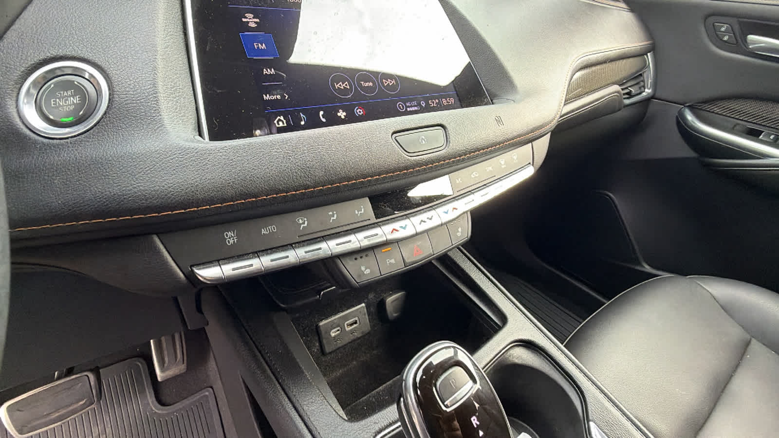 Thumbnail: 2021 Cadillac XT4 - 13