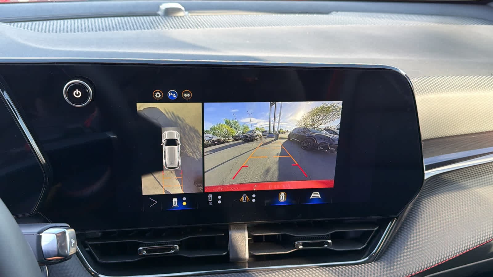 Thumbnail: 2026 Chevrolet Equinox - 15