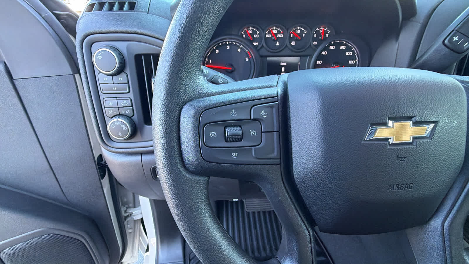 Thumbnail: 2026 Chevrolet Silverado 2500 - 19