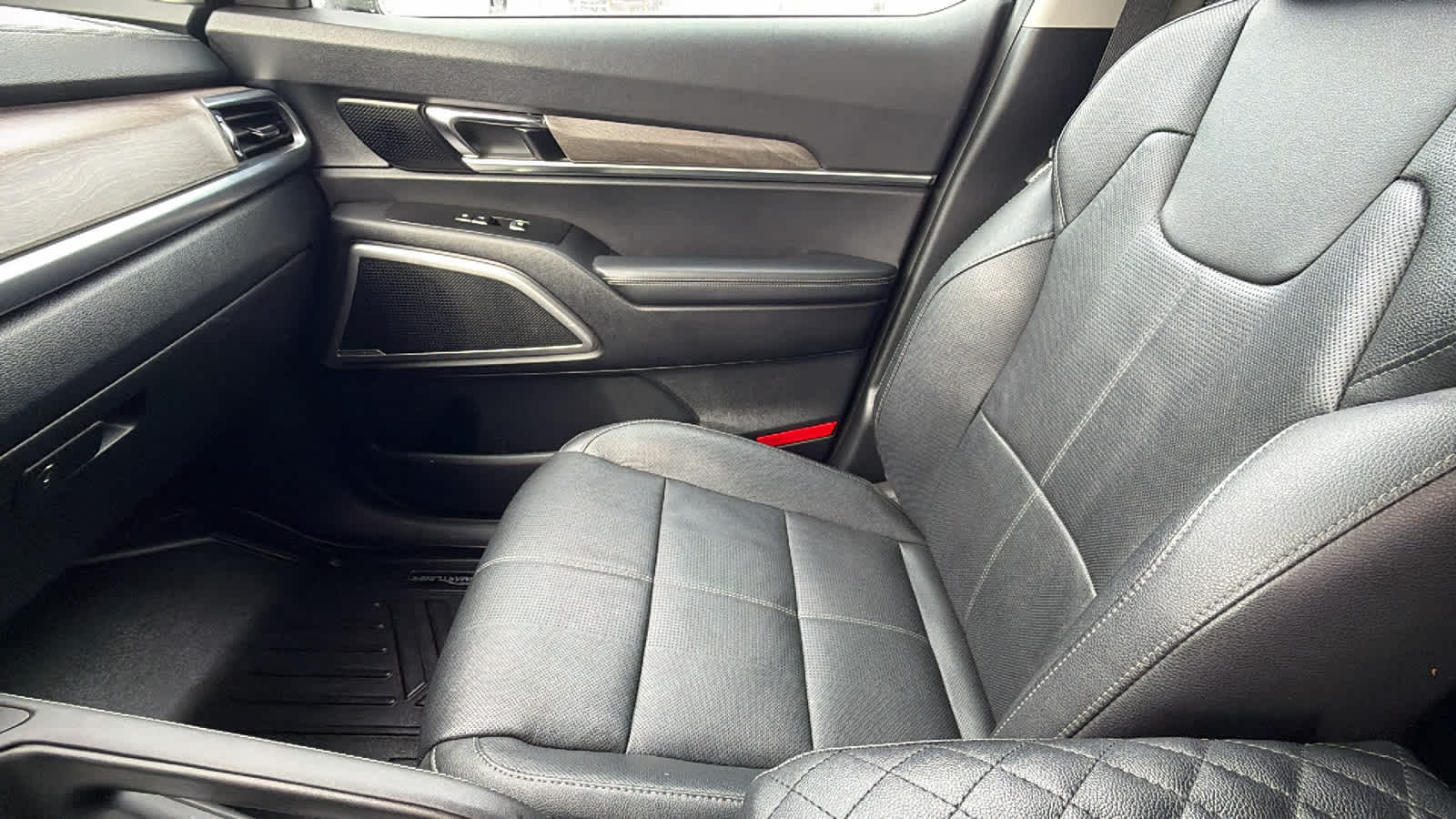 Thumbnail: 2021 Kia Telluride - 12