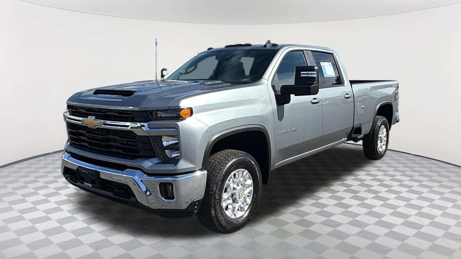 2025 Chevrolet Silverado 3500 HD LT Truck