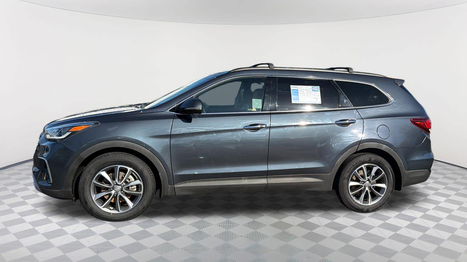 Thumbnail: 2017 Hyundai Santa Fe - 8