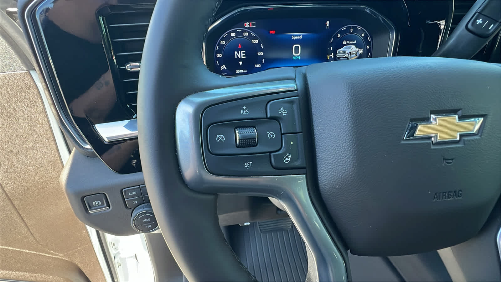 Thumbnail: 2025 Chevrolet Silverado 1500 - 19