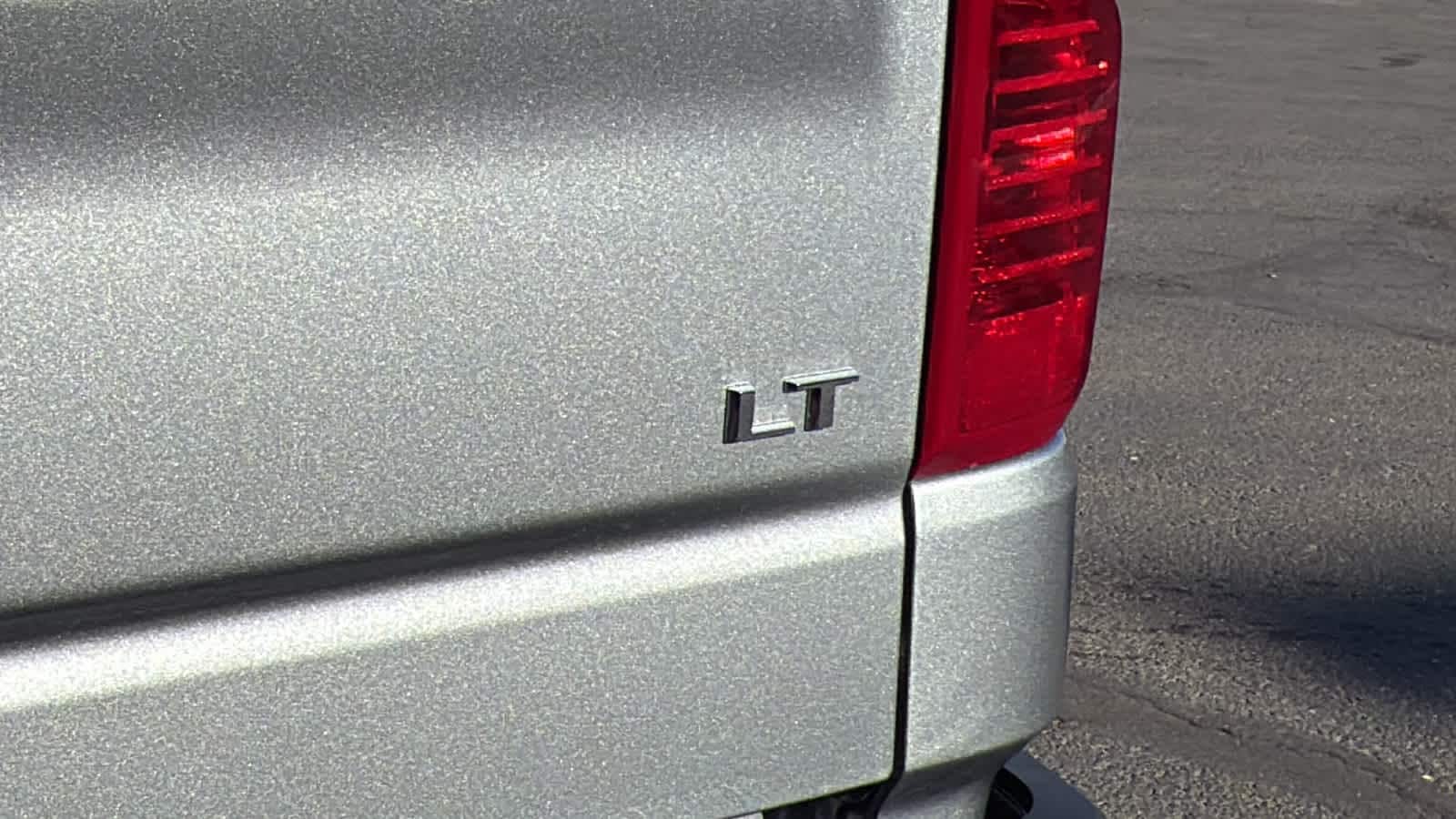 Thumbnail: 2026 Chevrolet Silverado 1500 - 28