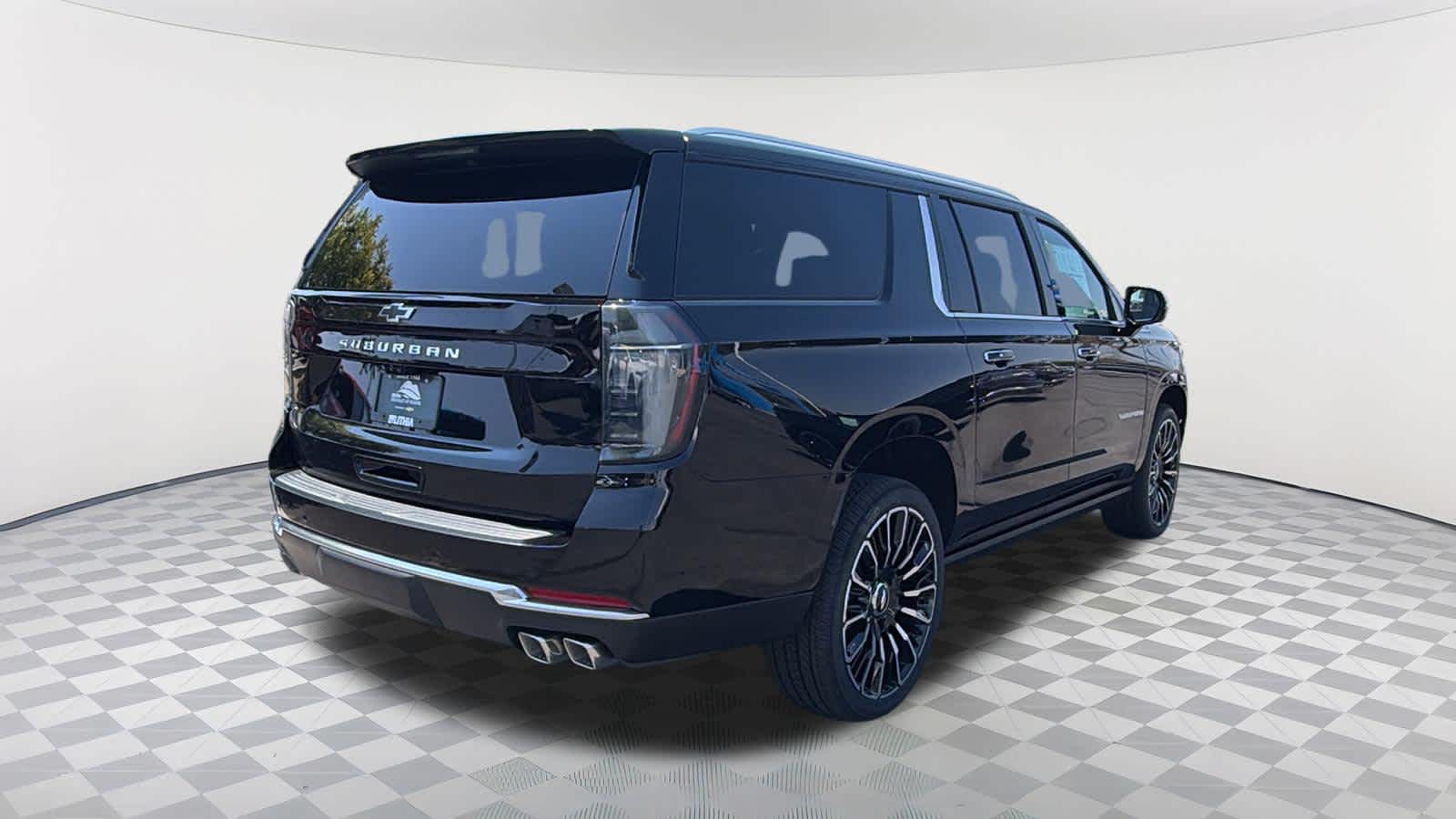 2026 Chevrolet Suburban High Country - Photo 5