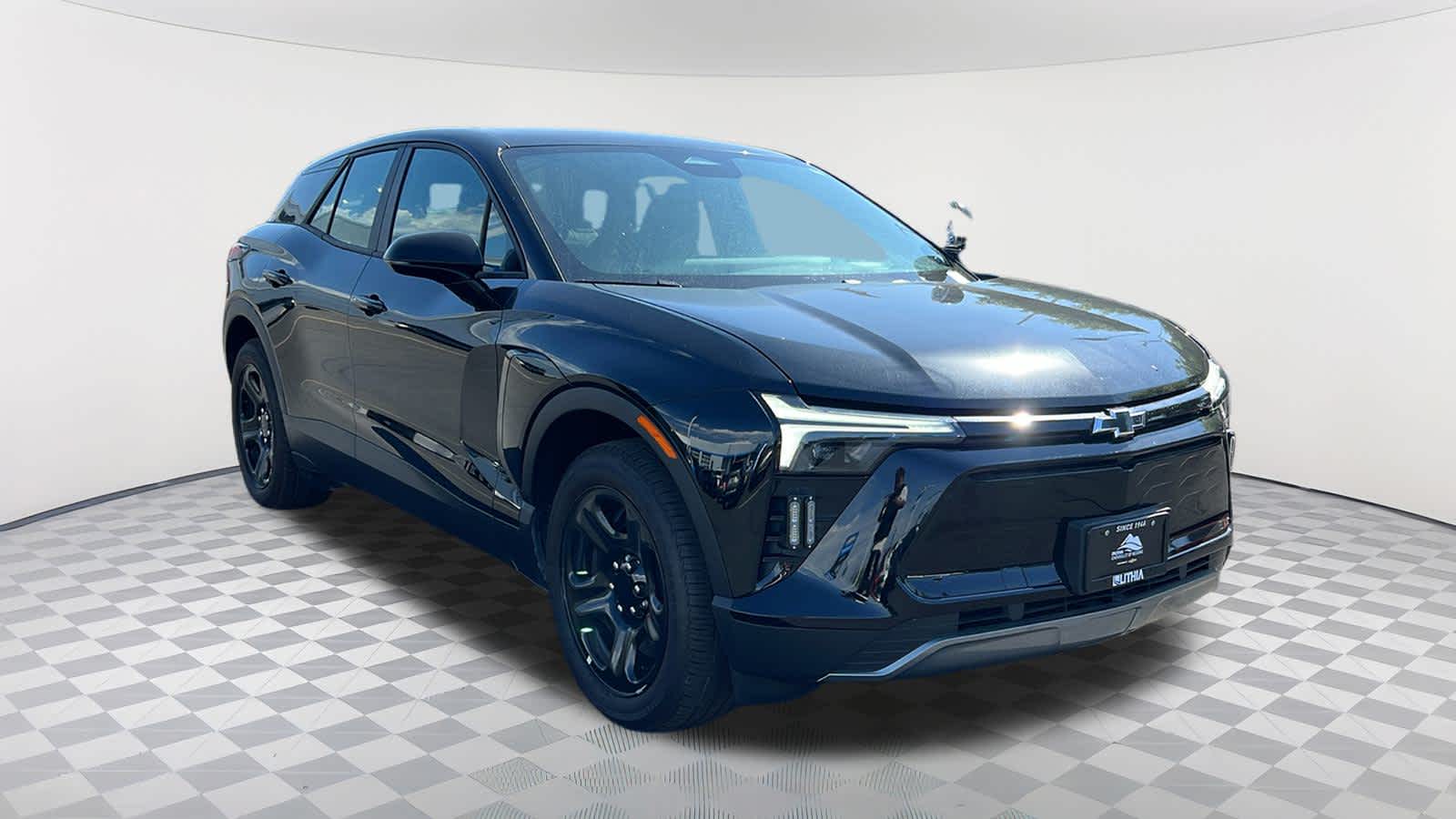 Thumbnail: 2024 Chevrolet Blazer EV - 3