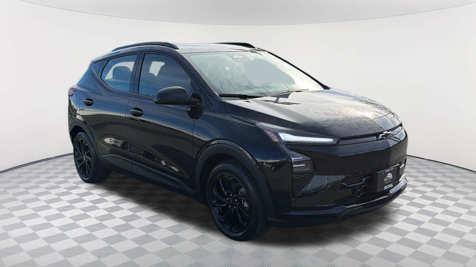 Thumbnail: 2027 Chevrolet Bolt EV - 3