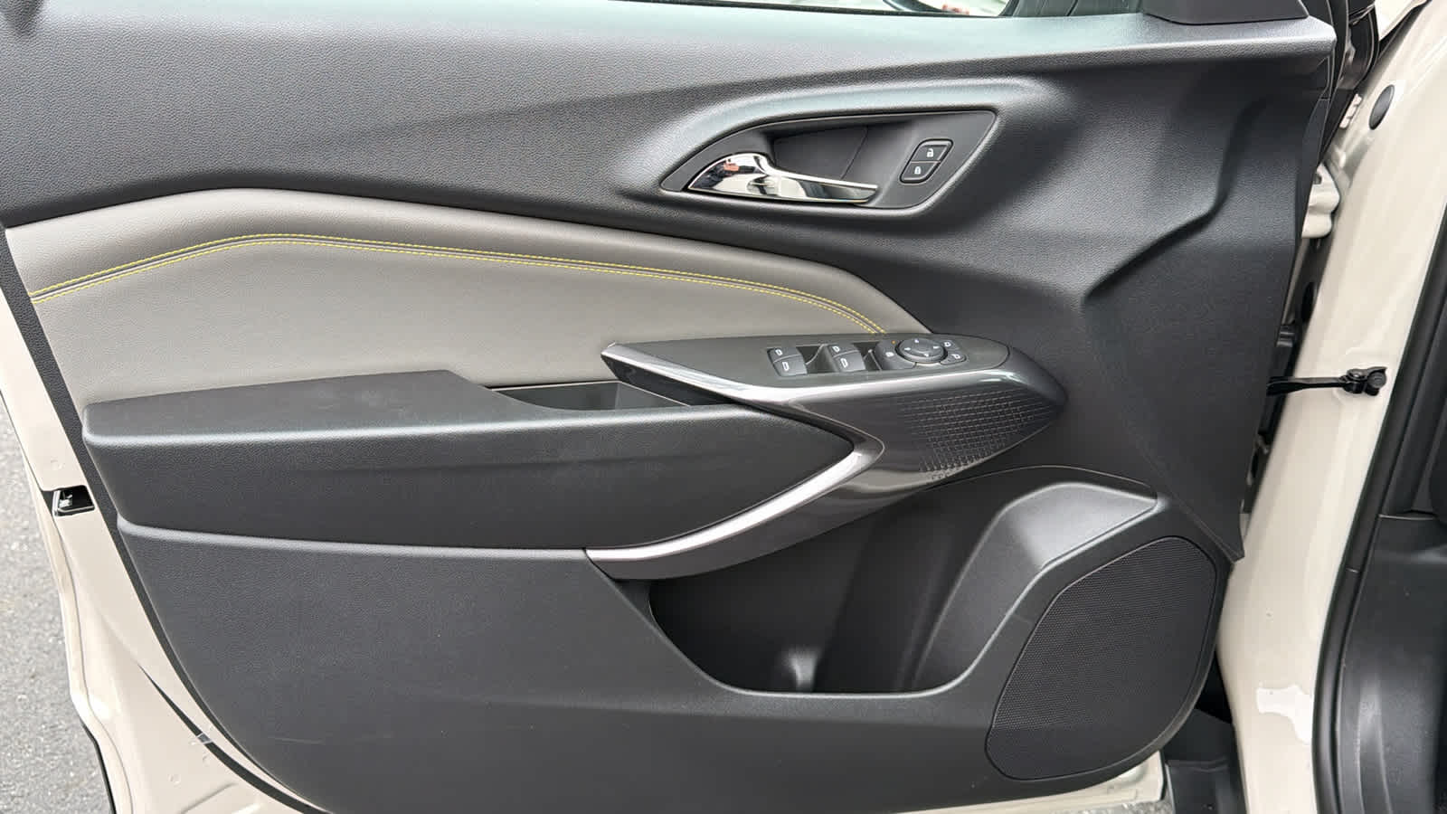 Thumbnail: 2026 Chevrolet Trax - 23