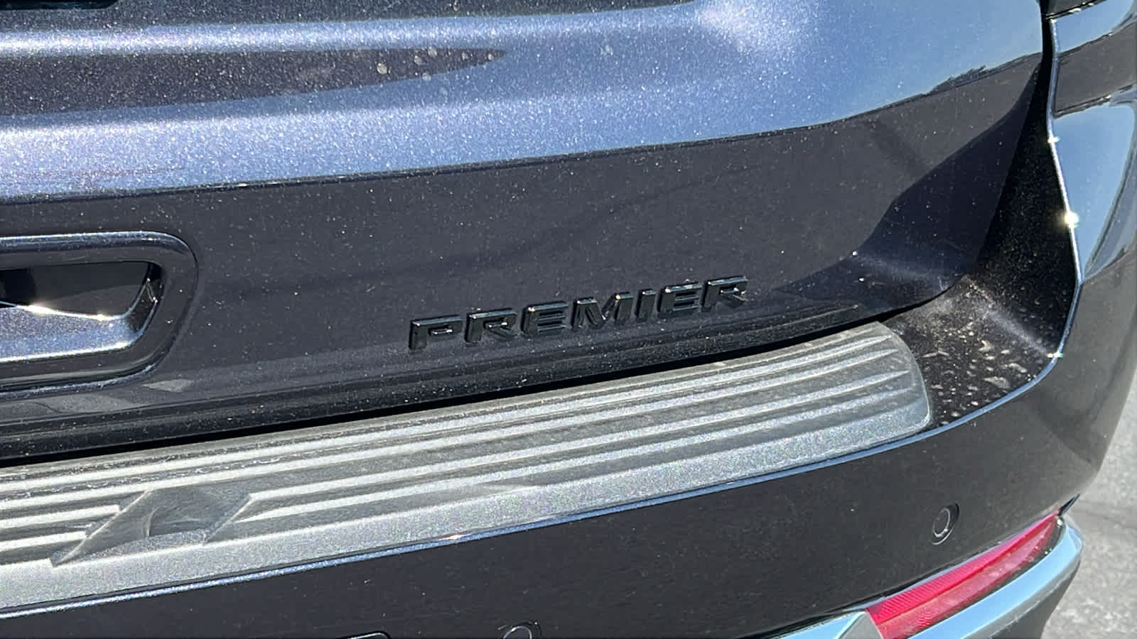 Thumbnail: 2025 Chevrolet Suburban - 28